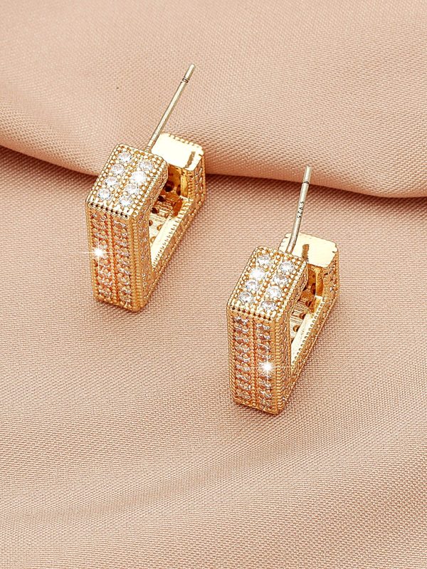 Imported Radiant Square Luxe Earrings – Crystal